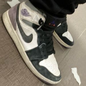 Air Jordan 1 mid used normally